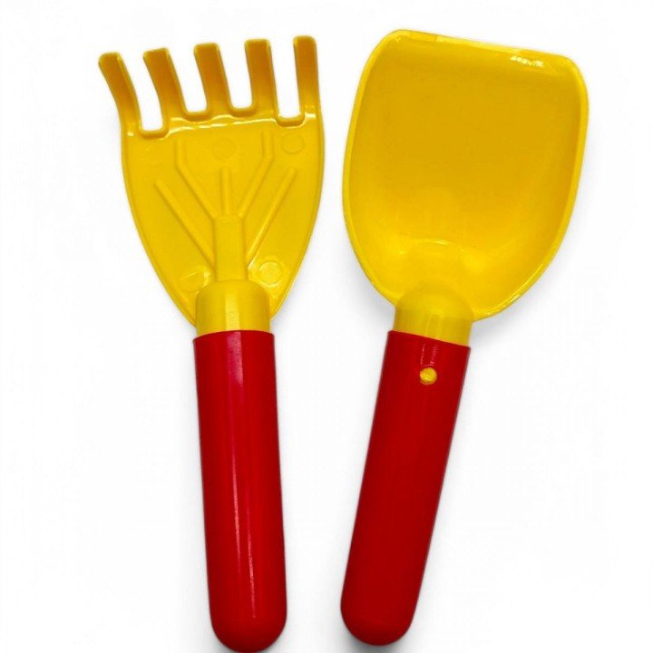 Пісочний набір "Лопатка та граблі" жовта+червоним