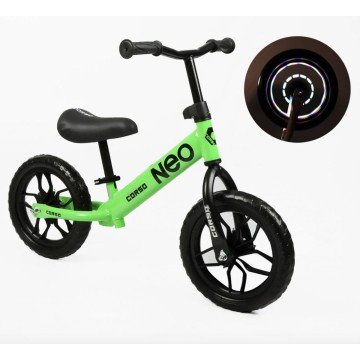 Фото1.Двоколісний дитячий біговел-велобіг, колеса ЕВА (піна) 12 дюймів, з підсвіткою, зелений