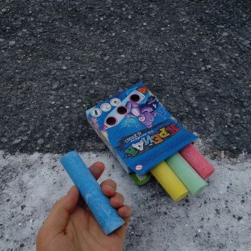 Фото1.Крейда для малювання на асфальті, 4 кольори (укр)