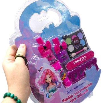 Фото2.Набір дитячої косметики