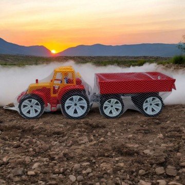 Фото1.Трактор з причепом, червоно-жовтий