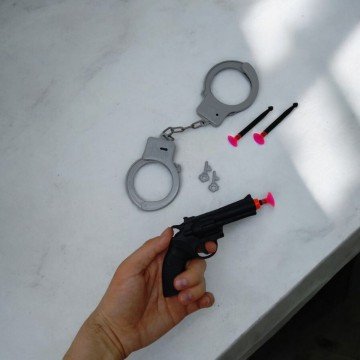 Фото2.Поліцейський набір в пакеті