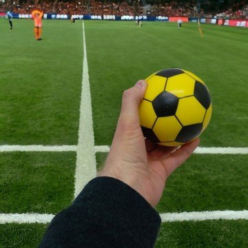 Фото2.Набір фомових мʼячиків 