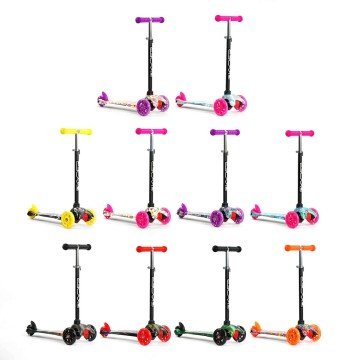 Фото1.Самокат триколісний 