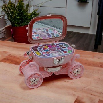 Фото1.Набір дитячої косметики 