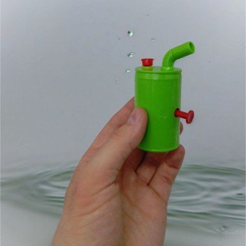 Фото1.Водний пістолет 