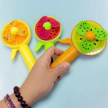 Фото1.Вентилятор ручний механічний 