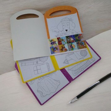 Фото1.Розмальовка з наліпками 