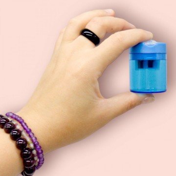 Фото2.Стругачка з контейнером, мікс кольорів