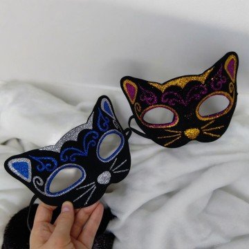 Фото1.Маска карнавальна з блискітками 
