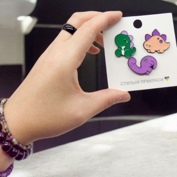 Фото2.Металеві значки (піни) 