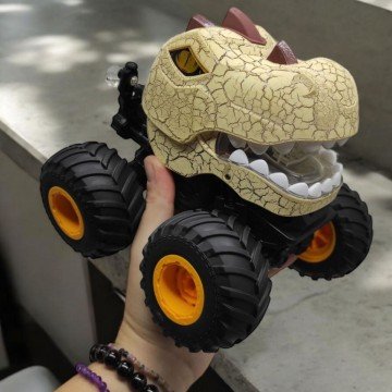 Фото1.Машина на радіокеруванні 