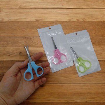 Фото1.Дитячі манікюрні ножиці білі