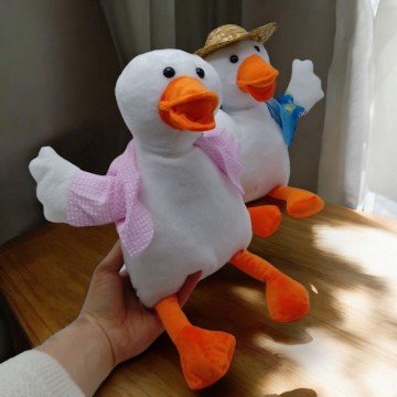 Фото1.Мʼяка іграшка 