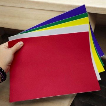 Фото1.Фоаміран кольоровий з клейким шаром, А4, (5 аркушів / 5 кольорів товщиною 1 мм), KIDS Line