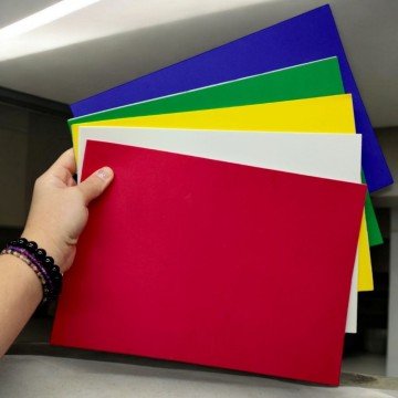 Фото1.Фоаміран кольоровий, з клейким шаром, А4, (5 аркушів / 5 кольорів товщиною 2 мм), KIDS Line