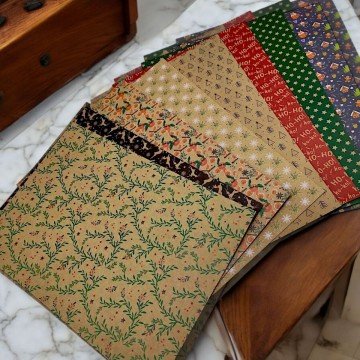 Фото1.Набір кольорового картону 