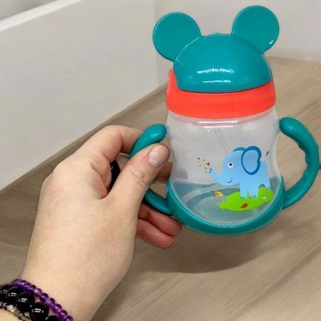 Фото1.Поїльник з трубочкою 