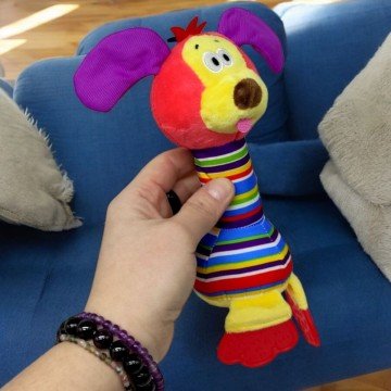 Фото1.Мʼяка іграшка-брязкальце з дзвіночком, собачка