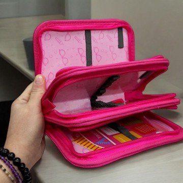 Фото1.Пенал-книжка з паєтками (3 відділення) чорний