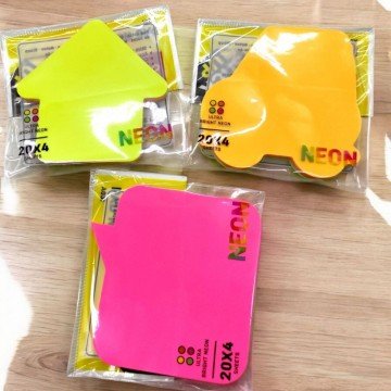 Фото1.Блок папір клейкий (7х7 см) 20 аркушів, 4 кольори в блоці (мікс видів)