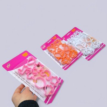 Фото1.Набір форм для печива, тіста для ліплення HuanVi (пластик рожевий) 8 шт