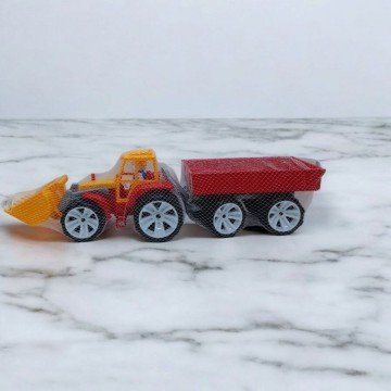 Фото1.Трактор з причепом та ковшем, 70 см (червоно-жовтий)