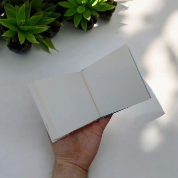 Фото2.Скетчбук, 70г, Інтегральний, 100х100 мм, 64 аркуша, чисті аркуші, Мат.лам.Soft-touch диз.19362