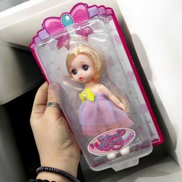 Фото1.Лялька шарнірна 