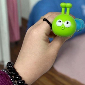 Фото1.Іграшка заводна 