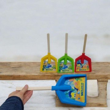 Фото1.Лопатка коротка, з деревʼяною ручкою, 37 см (червона)