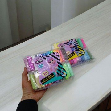 Фото1.Набір для ліплення з повітряним пластиліном Lovin L.O.L. Surprise! Tweens, 24 кольори, неон