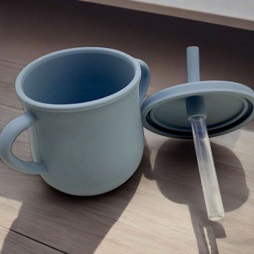 Фото2.Поїлка силіконова 2 в 1, 150 мл (сіра)