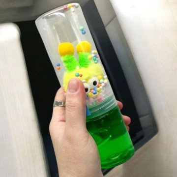 Фото1.Слайм з кульками і фігуркою 