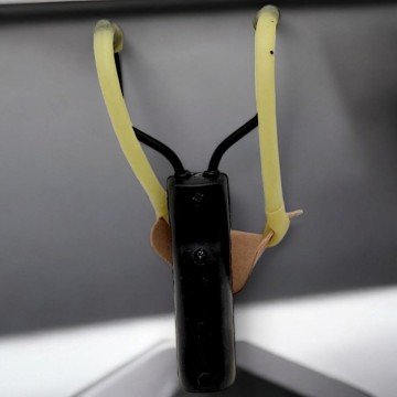 Фото1.Рогатка дитяча, метал і пластик (17 см)