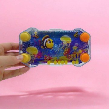 Фото2.Гра водна з кульками 