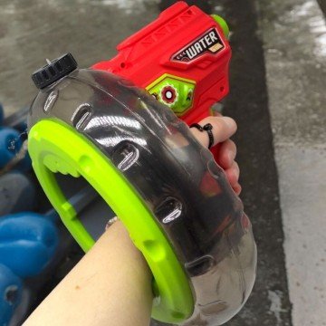 Фото1.Водний пістолет 