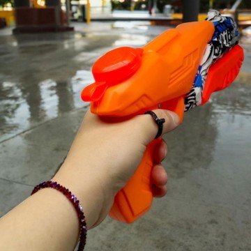 Фото1.Водна зброя (пістолет), 28 см, помаранчевий