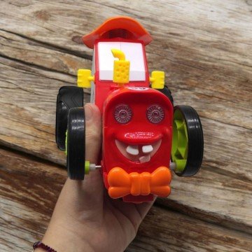 Фото1.Трактор танцюючий на радіокеруванні, в коробці (червоний)