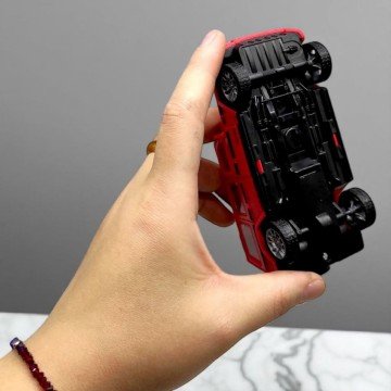 Фото1.Іграшка машина АВТОПРОМ Мерседес (Червоний) (рухомі частини, інерція)