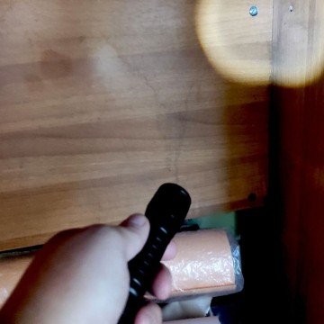 Фото1.Ліхтарик світлодіодний (акумулятор, USB, пластиковий корпус, в коробці)