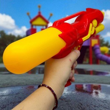 Фото1.ВОДНИЙ ПІСТОЛЕТ ПОМПОВИЙ, 32 см (ЧЕРВОНИЙ)