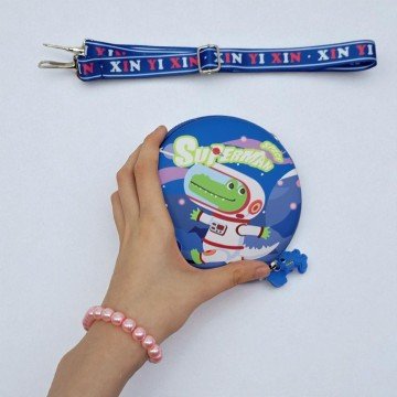 Фото1.Сумочка кругла “Герой” 13 см (космонавт, синій)