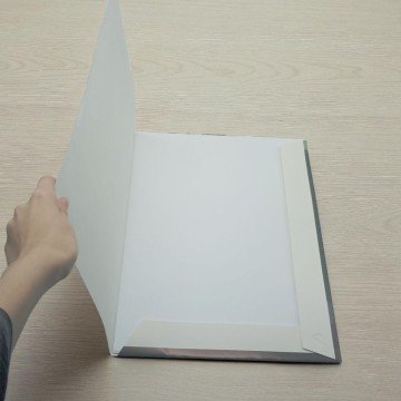 Фото1.Папір 140г для ескизів(в папці) А3, 140г/м2, 8арк.(295х415)