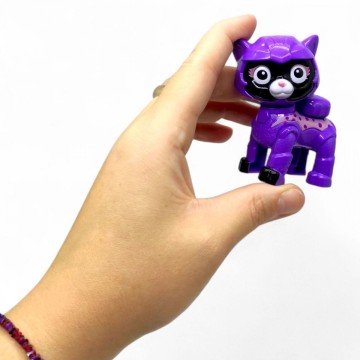 Фото1.Фігурка-персонаж 