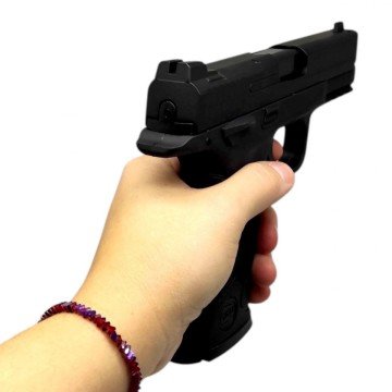 Фото1.Пістолет з пульками 