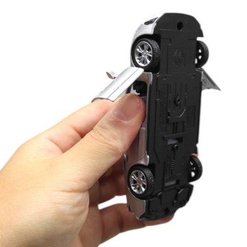 Фото1.Машина металева 