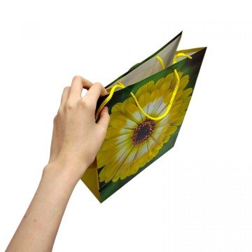 Фото1.Пакет паперовий 26х32х12 см, жовта квітка