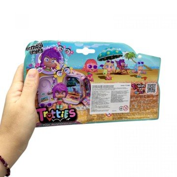 Фото1.Trotties Міні-лялька Мел з фотоапаратом, жовта