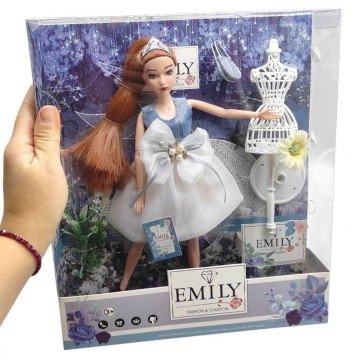 Фото1.Лялька, висота 30 см (сумочка, манекен, квіти)